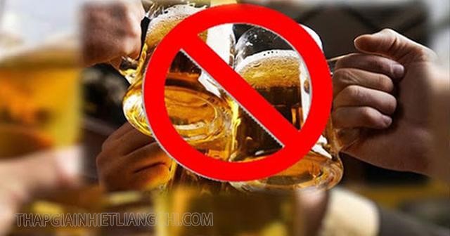 Loại bỏ bia rượu và các loại chất gây kích thích 
