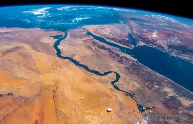 Sông Nile với chiều dài khoảng 6.650km