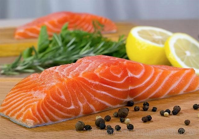 Cá hồi không chỉ giàu protein mà chứa nhiều omega-3