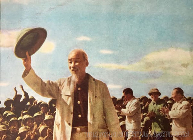 Chủ tịch Hồ Chí Minh là ví dụ điển hình về nhân cách sống thanh cao